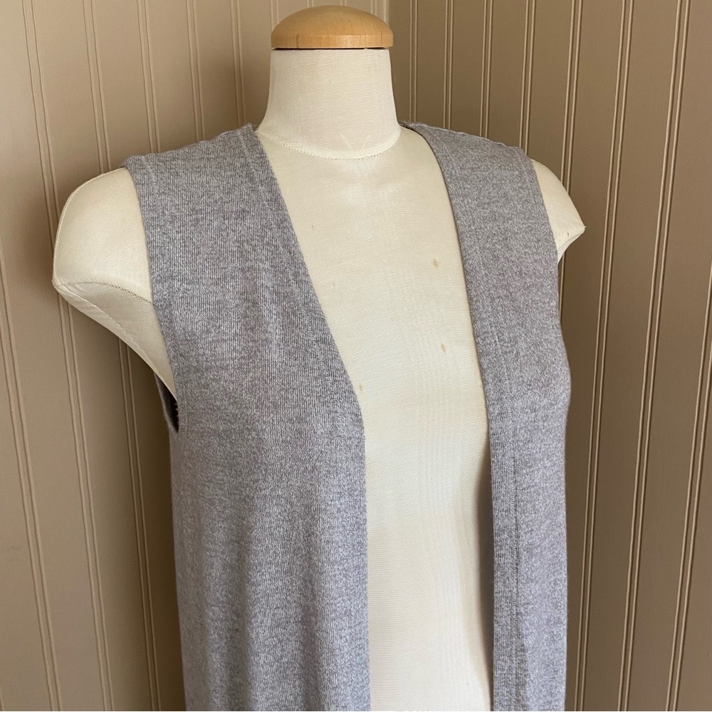 Twik Grey Super Soft Long Sleeveless Sweater Vest Women’s Size Small - Picture 4 of 5